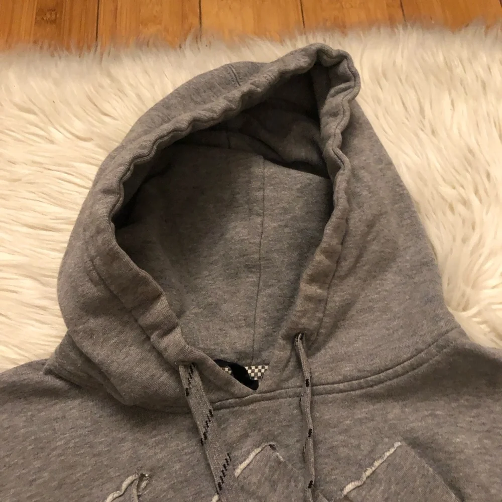Vans of the Wall Cut Out Kangaroo Pocket Grey Unisex Hoodie size M